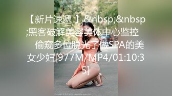 超美大奶极品骚姐姐全程露脸跟小哥激情啪啪，跟狼友互动撩骚听指挥，让小哥亲嘴吃奶子，各种抽插爆草射嘴里